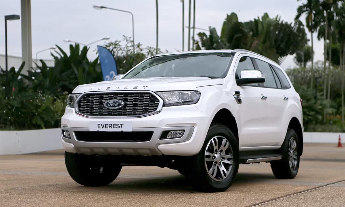 Thue-xe-Ford-Everest-2021-